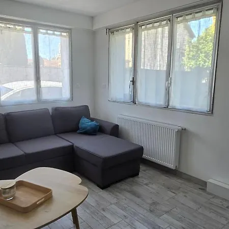 T2 Cozy Jardin Prive & Parking Inclus Apartment *